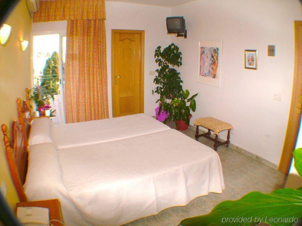 Hotel Carmen Teresa Торремолінос Екстер'єр фото